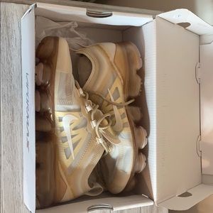 Nike Air VaporMax 2019. Size Women’s 7